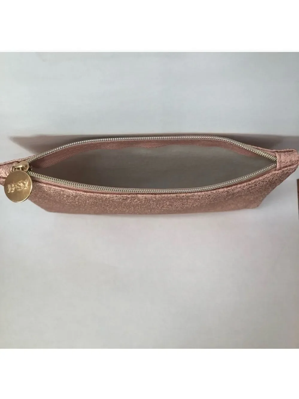 Ipsy sparkle pebbled pink makeup pouch